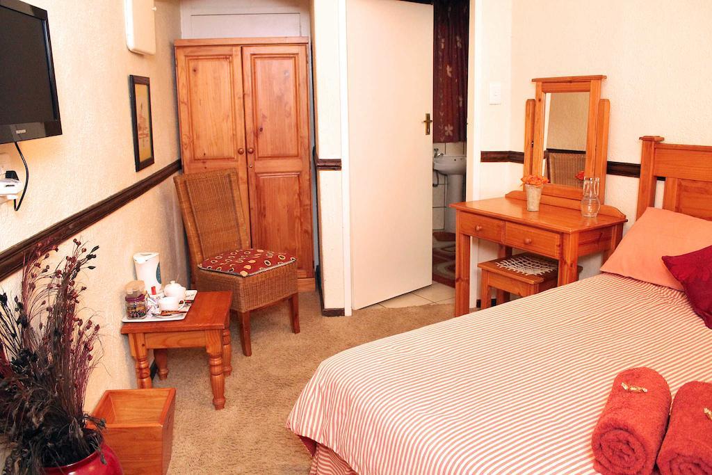 The Palms Guesthouse Mbombela Oda fotoğraf